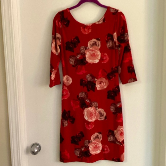 White House Black Market Red Rose Floral Print Reversible Dress Size XS - Picture 4 of 6